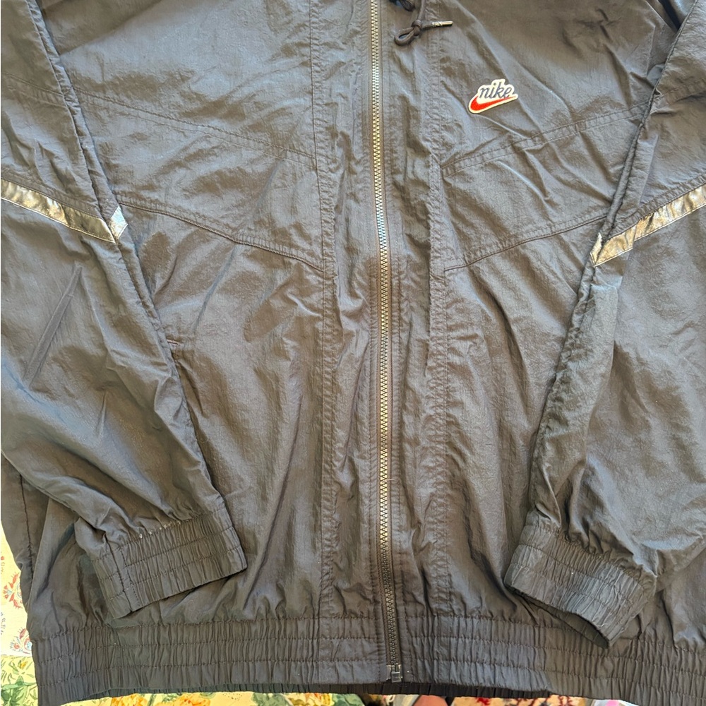 Nike Men's vintage Nike 96 all black Windbreaker Jacket